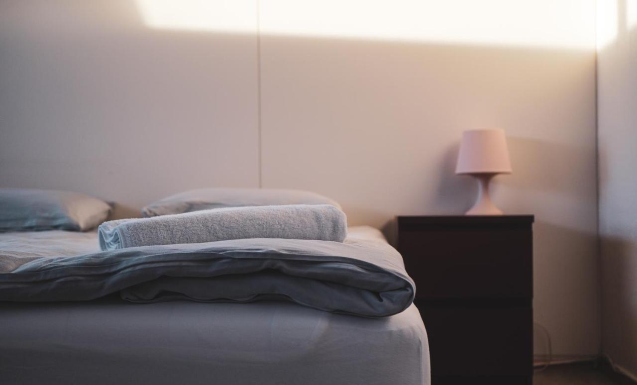 Northeast Guesthouse Bakkafjorthur エクステリア 写真