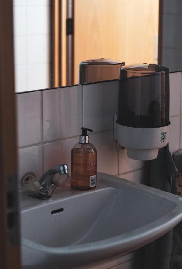 Northeast Guesthouse Bakkafjorthur エクステリア 写真